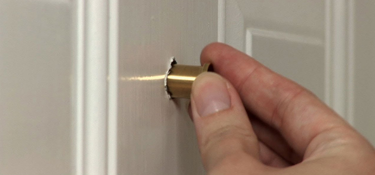 peephole door repair in Elverta